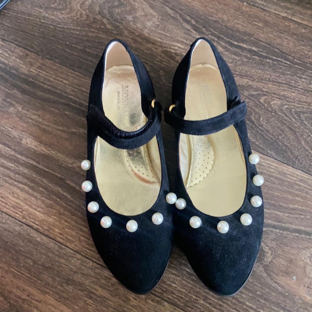 Black Ballet Flats with Pearls